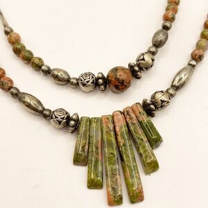 Vintage unakite stone bead and liquid silver tiered necklace barrel clasp